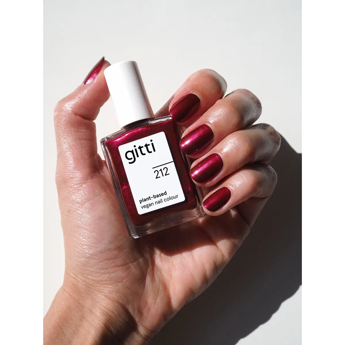 Gitti Nail Polish 212 - Cranberry Glitter