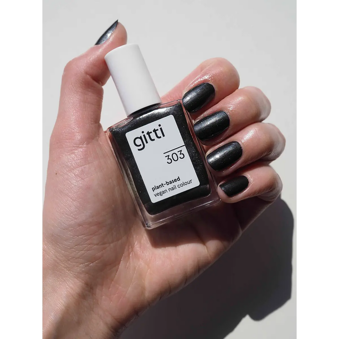 Gitti Nail Polish 303 - A Muse Me Black