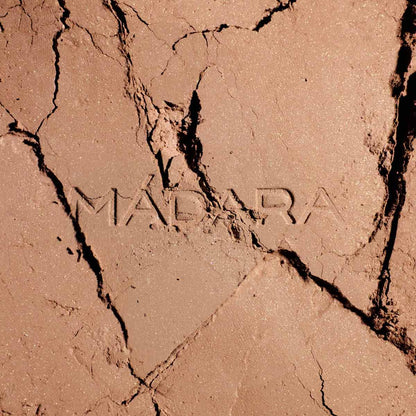 MÁDARA MIDSUMMER Soft Silk Mineral Bronzer, 
