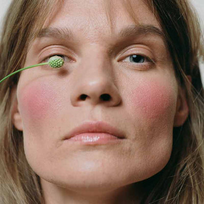 MÁDARA MAGNETIC BLUSH Mineral Cheek Blusher, 